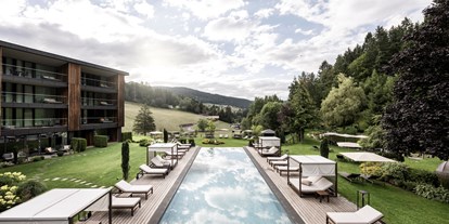 Wanderurlaub - Pools: Außenpool beheizt - Schenna - Alpine Spa Resort Viktoria