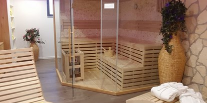 Wanderurlaub - Schuhputzmöglichkeit - Wies (Schattwald) - Sauna mit Wohlfühlbeleuchtung - Landhaus Ohnesorg 