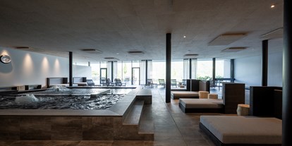 Wanderurlaub - Pools: Infinity Pool - St. Christina Gröden - Das Mühlwald - Quality Time Family Resort