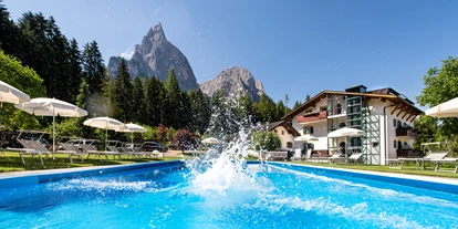 Wanderurlaub - Kolfuschg von Corvara - Hotel Waldrast Dolomiti