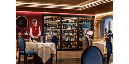 Wanderurlaub - vegetarisches Essen - Reischach (Trentino-Südtirol) - Service im Romantik Hotel Santer - Romantik Hotel Santer