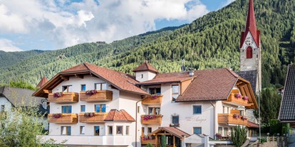 Wanderurlaub - Preisniveau: günstig - Niederdorf (Trentino-Südtirol) - Hotelansicht - Hotel Am Anger