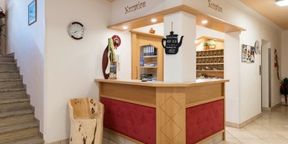 Wanderurlaub - vegetarisches Essen - St. Lorenzen (Trentino-Südtirol) - Rezeption - Hotel Am Anger