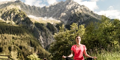 Wanderurlaub - veganes Essen - Gais (Trentino-Südtirol) - Yoga - Falkensteiner Hotel Antholz
