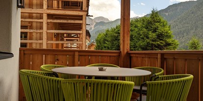 Wanderurlaub - Parkplatz: kostenlos beim Hotel - Trentino-Südtirol - Die Natur genießen - Liondes Chalets