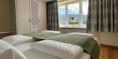 Wanderurlaub - Hotel-Schwerpunkt: Wandern mit Hund - Allgäu / Bayerisch Schwaben - Naturkraftzimmer Wald & Wiese - Torghele's Wald & Fluh