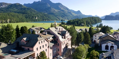 Wanderurlaub - Wanderschuhe: 2 Wanderschuhe - Schweiz - Parkhotel Margna im Sommer - Parkhotel Margna