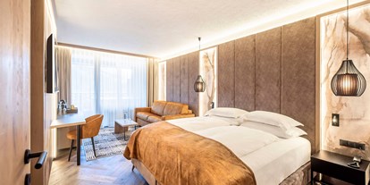 Wanderurlaub - Bettgrößen: King Size Bett - Ratschings - Quellenhof Luxury Resort Passeier