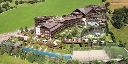 Wanderurlaub - Pools: Außenpool beheizt - Marling bei Meran - Andreus Resorts - die Top-Adresse als Wanderhotel in Südtirol - Andreus Resort