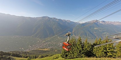 Wanderurlaub - Wanderschuhe: 4 Wanderschuhe - Trentino-Südtirol - Seilbahn St. Martin - Hotel Mein Matillhof  ****s