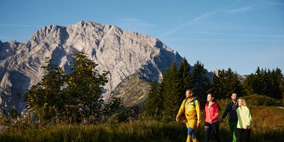 Wanderurlaub - Umgebungsschwerpunkt: Berg - Königssee - Frische Bergluft beim Wandern mit Freunden und Familie genießen. - Hotel Edelweiss-Berchtesgaden