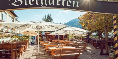 Wanderurlaub - Umgebungsschwerpunkt: See - Königssee - Ein kühles Bier in unserem Biergarten im Gasthof Neuhaus genießen. - Hotel Edelweiss-Berchtesgaden