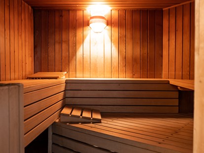 Wanderurlaub - geführte Touren - Schwitzen in unserer Sauna - Pirker’s Natur & Bio Familienhotel