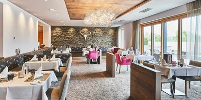 Wanderurlaub - Umgebungsschwerpunkt: Berg - Lohberg - Panorama-Restaurant unseres 4 Sterne Wellnesshotel - Wellness Hotel Zum Bräu