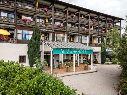 Wanderurlaub - Wanderschuhe: 3 Wanderschuhe - Bäderdreieck - Außenansicht AktiVital Hotel - AktiVital Hotel 