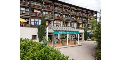 Wanderurlaub - Ladestation Elektroauto - Ostbayern - Außenansicht AktiVital Hotel - AktiVital Hotel 