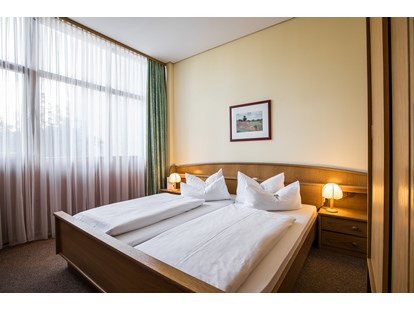 Wanderurlaub - Bettgrößen: Doppelbett - Bubing - Zimmerbeispiel Doppelzimmer Weinzierl im AktiVital Hotel - AktiVital Hotel 