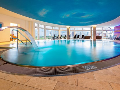 Wanderurlaub - Hotel-Schwerpunkt: Wandern & Biken - Indoor-Pool "Schlössla" - Landhaus Sponsel-Regus