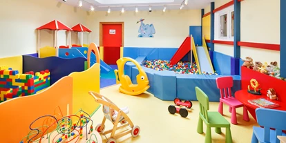 Wanderurlaub - Pools: Innenpool - Vordernöring - Kinderspielraum - Familienhotel Hinteregger