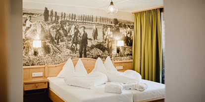 Wanderurlaub - Bettgrößen: King Size Bett - St. Lorenzen (Reichenau) - Familiengut Hotel Burgstaller