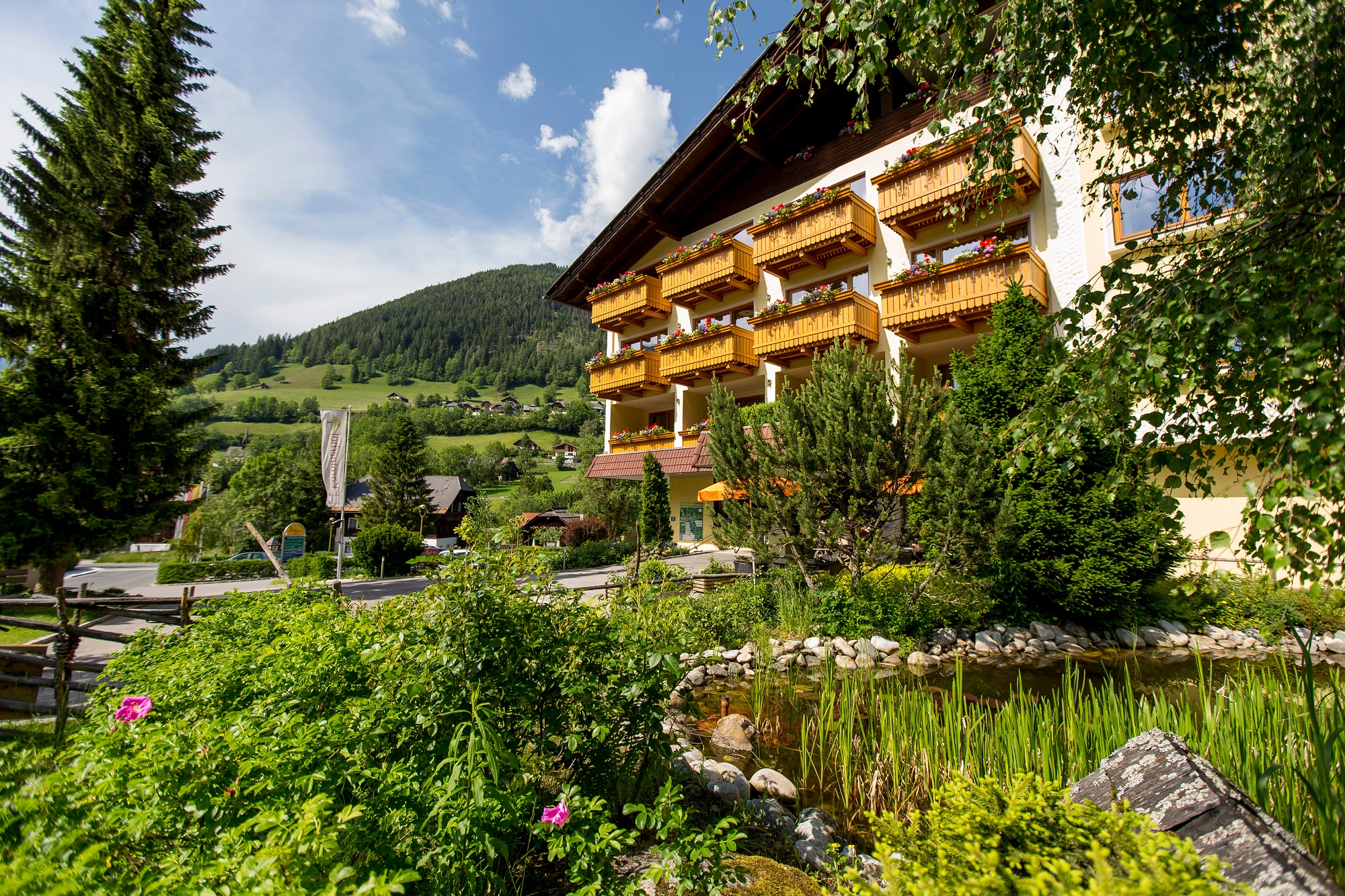 Wanderurlaub: Sommeransicht Kärntnerhof - Family & Sporthotel Kärntnerhof****