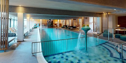 Wanderurlaub - Hallenbad - Kremsbrücke - Indoorpool im coolen Design - Hotel DIE POST ****
