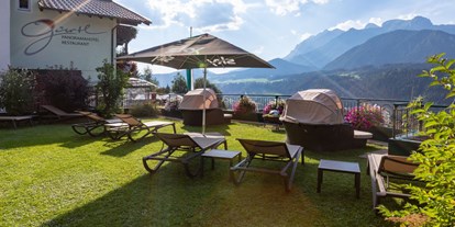 Wanderurlaub - Touren: Bergtour - Österreich - Panoramaliegewiese im Hotel Gürtl - Panoramahotel Gürtl