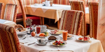 Wanderurlaub - Winterwanderung - Frühstück im Hotel Gürtl - Panoramahotel Gürtl