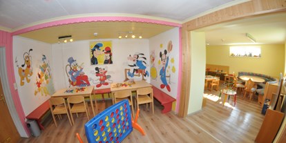 Wanderurlaub - kostenlose Wanderkarten - Gröbming - Kinderspielzimmer - Apparthotel Bliem