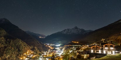 Wanderurlaub - Bettgrößen: King Size Bett - Tiroler Oberland - Außenansicht - The Peak Sölden