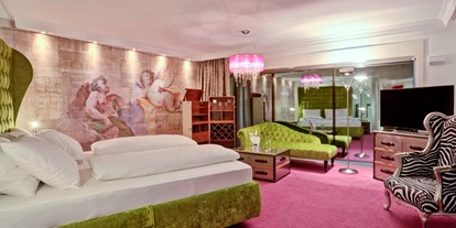 Wanderurlaub - Bettgrößen: King Size Bett - Birnberg - Suite für den exklusiven Aufenthalt - Familienhotel Sommerhof