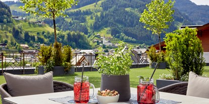 Wanderurlaub - Pools: Infinity Pool - Österreich - DAS EDELWEISS - Salzburg Mountain Resort