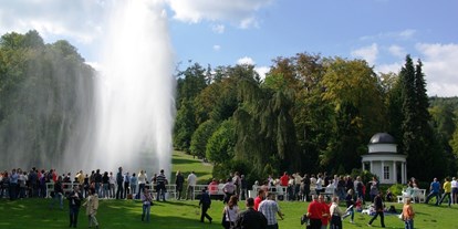 Wanderurlaub - Garten - Calden - Wasserspiele im Bergpark -
jedes Jahr vom 1. Mai bis 3. Oktober immer Mittwoch, Sonn- und Feiertag - Waldhotel Schäferberg