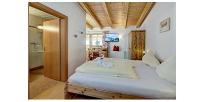 Wanderurlaub - Bettgrößen: Twin Bett - Stuhlfelden - Ländliche Doppelzimmer mit Balkon und geräumigen Badezimmern - Berghotel Jaga Alm 