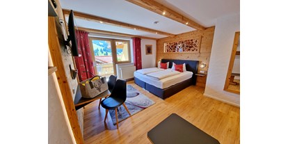Wanderurlaub - Bettgrößen: Doppelbett - Höfen (Höfen) - Schlafzimmer Suite "Heimatgfühl" - Landhaus Wildschütz