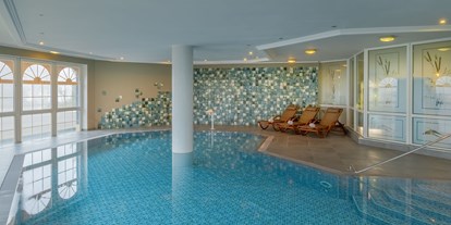 Wanderurlaub - geführte Touren - Thüringen Süd - Pool - Hotel Kammweg am Rennsteig