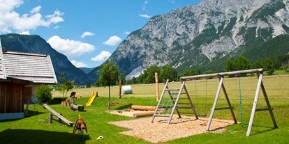 Wanderurlaub - Hotel-Schwerpunkt: Wandern mit Kindern - Gröbming - Spielplatz Feriendorf Stodertraum - Feriendorf Stodertraum