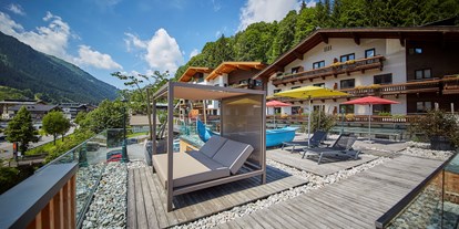 Wanderurlaub - Garten - Lofer - THOMSN - Alpine Rock Hotel