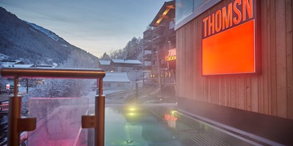 Wanderurlaub - Parkplatz: kostenlos beim Hotel - PLZ 5753 (Österreich) - THOMSN - Alpine Rock Hotel