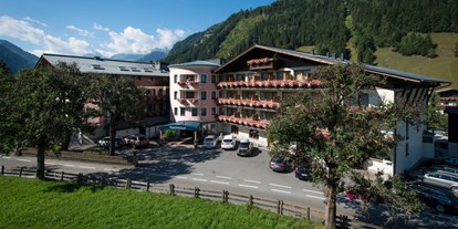 Wanderurlaub - kostenlose Wanderkarten - Großarl - Hausansicht - Wander-Hotel Rauriserhof