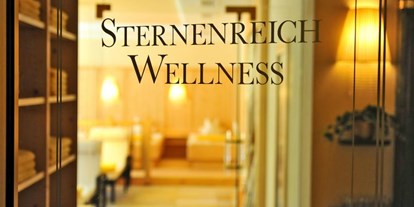 Wanderurlaub - Hotel-Schwerpunkt: Wandern & Wellness - Hüttschlag - Wellness - sonnenhotel ZUM STERN