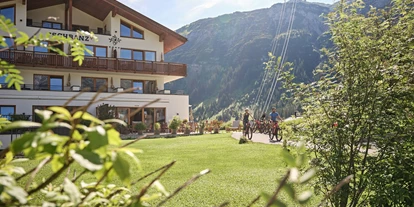 Wanderurlaub - Klettern: Klettersteig - Mühle - Ruhige Lage mit großem Garten - Hotel Schranz 