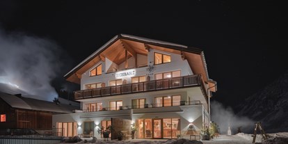 Wanderurlaub - Bettgrößen: Doppelbett - Mittelberg (Mittelberg) - Hotel Schranz im Winter - Hotel Schranz 