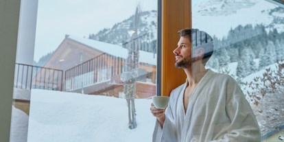 Wanderurlaub - Bettgrößen: King Size Bett - Arlberg - Wellness mit Bergblick - Hotel Schranz 