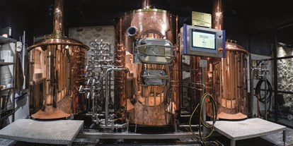 Wanderurlaub - Ausrüstungsverleih: Teleskopstöcke - Damüls - Brauerei Omes Bier - Hotel Gotthard