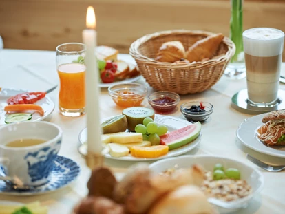 Wanderurlaub - vegetarisches Essen - Säge - APRES POST HOTEL Frühstück - APRES POST HOTEL