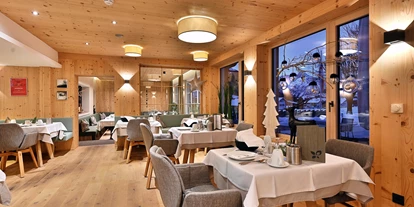 Wanderurlaub - Bergsee - Grießau (Häselgehr) - Gemütlich-modern: Unser Restaurant - Genuss- & Aktivhotel Sonnenburg