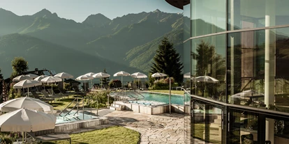 Wanderurlaub - Hotel-Schwerpunkt: Wandern & Wellness - Fließ - Sommer in den Bergen - Schlosshotel Fiss