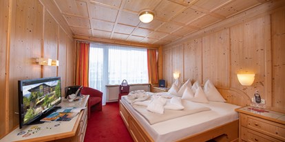 Wanderurlaub - Bettgrößen: Doppelbett - Region Zell am See - Doppelzimmer "Alpenrose" - Hotel Latini 