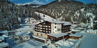 Wanderurlaub - Schwierigkeit Wanderungen: Schwarz - Bächental - Hotel Winter - direkt am Skilift - Hotel Achentalerhof